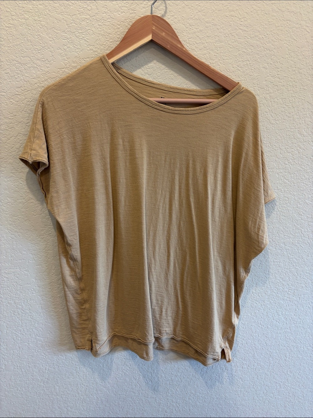 Banana Republic Short Sleeve Tee - Beige